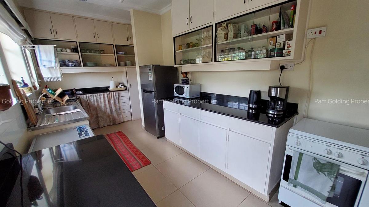 Furnished 2 Bed Apartment with En Suite in Muthaiga - 4
