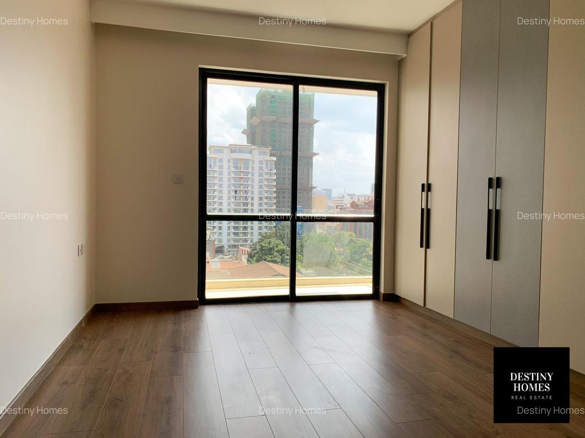 3 Bed Apartment with En Suite in Westlands Area - 9