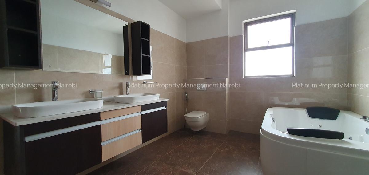 4 Bed Apartment with En Suite in General Mathenge - 14