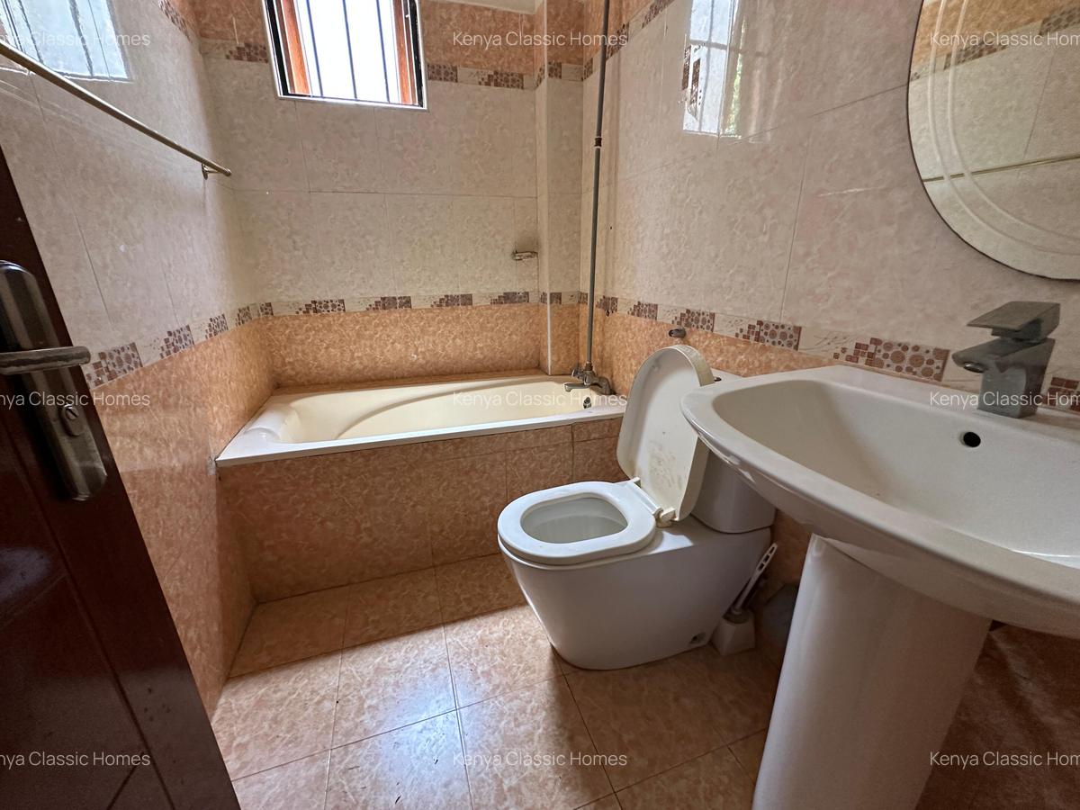 4 Bed Apartment with En Suite at Lavington - 16