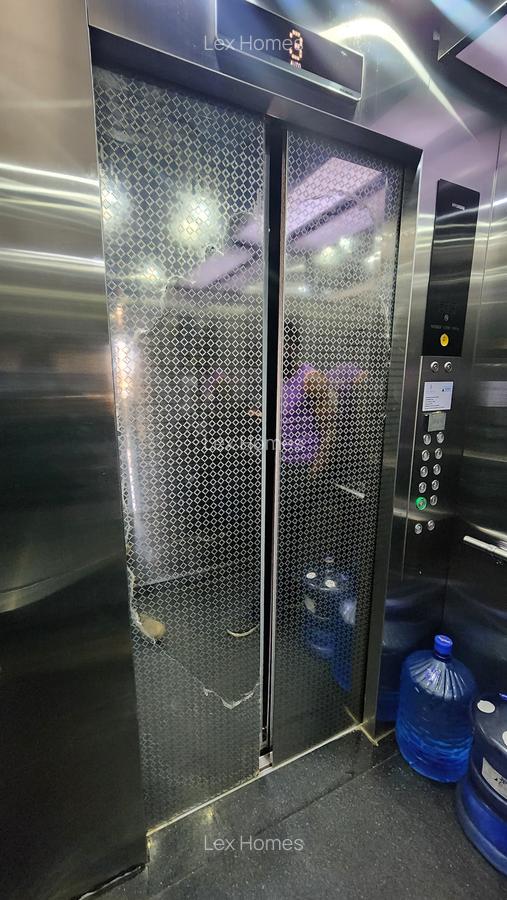 2 Bed Apartment with En Suite at - 10