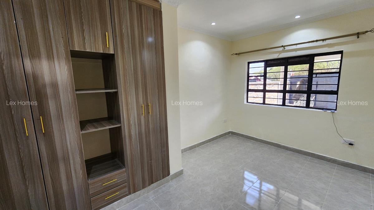 3 Bed House with En Suite at Rimpa Road - 16