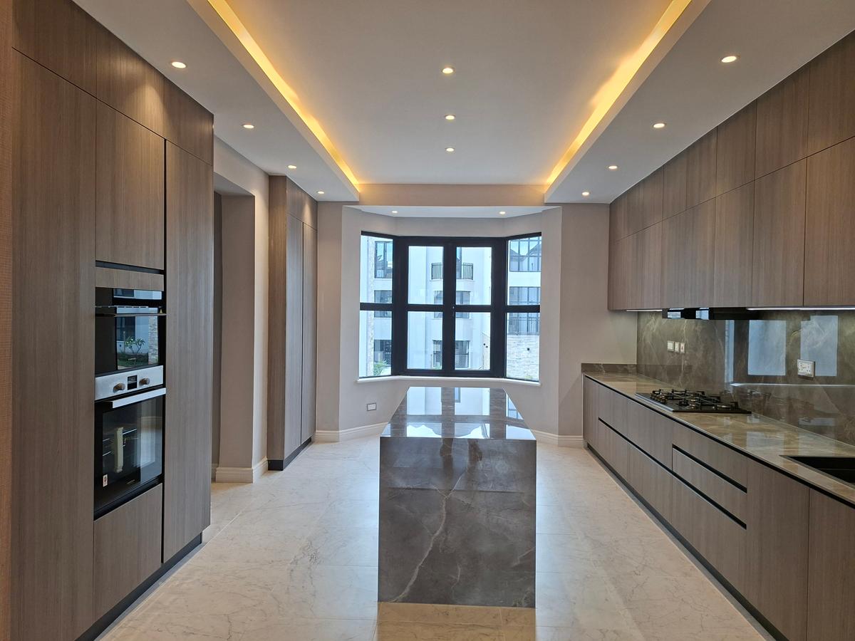 3 Bed Apartment with En Suite at Off Runda Rd - 6