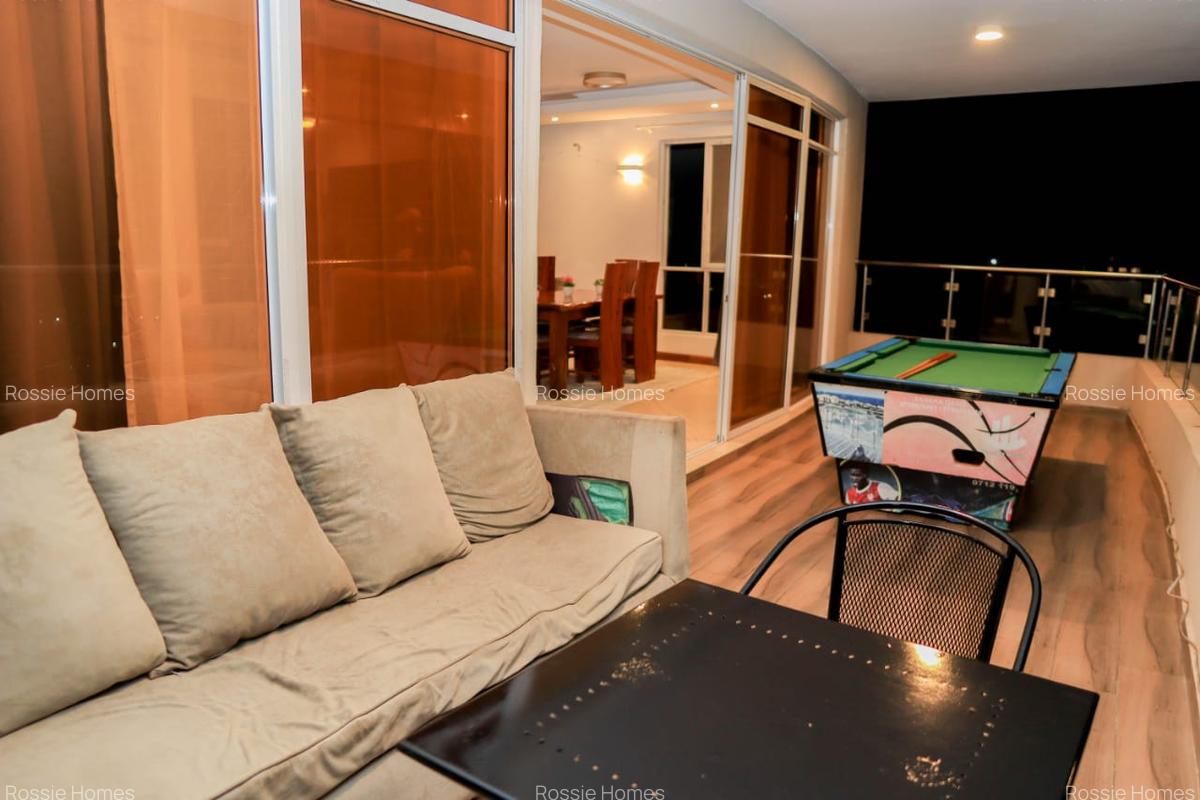 Serviced 4 Bed Apartment with En Suite at 2Nd Avenue - 12