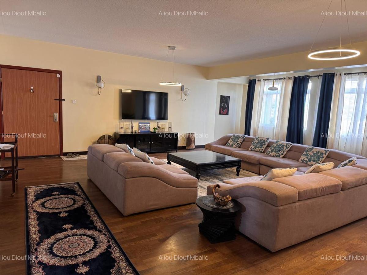 Serviced 3 Bed Apartment with En Suite at Brookside - 1