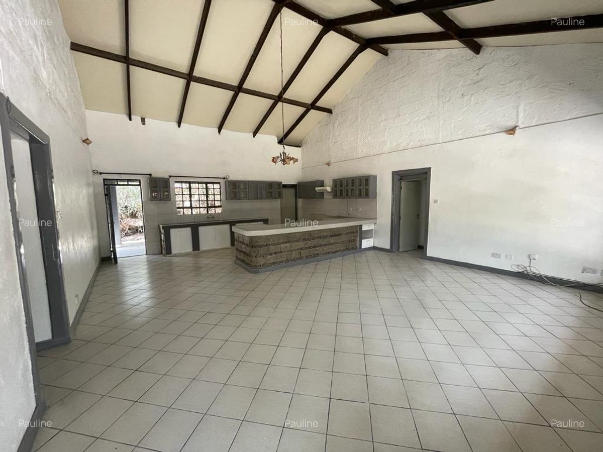 4 Bed House with En Suite at Kalembe Road - 5