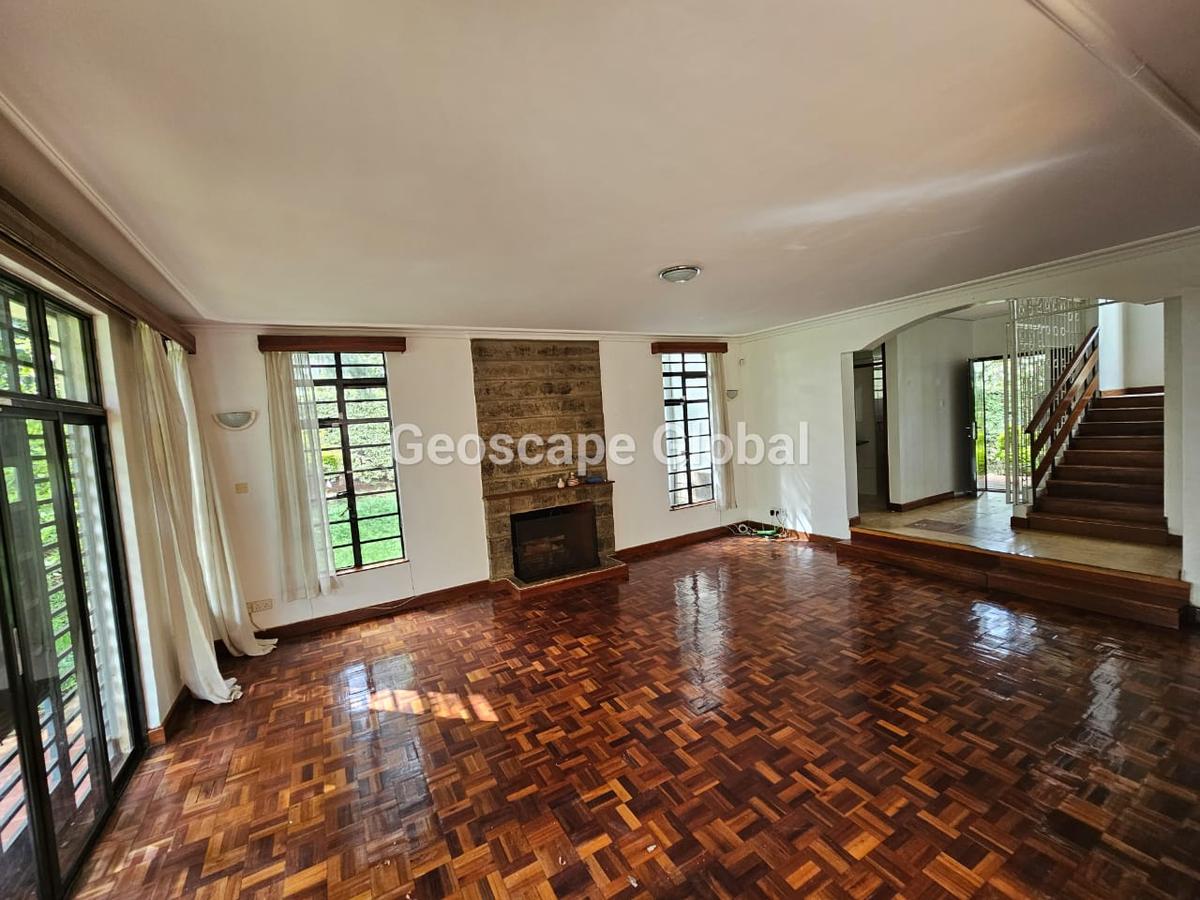 4 Bed House with En Suite in Nyari - 10