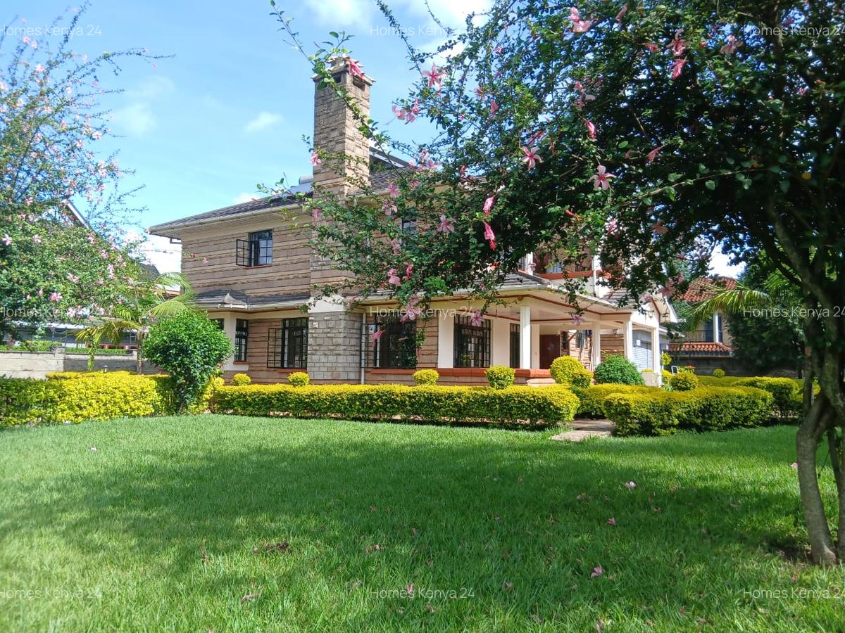 6 Bed House in Runda - 1