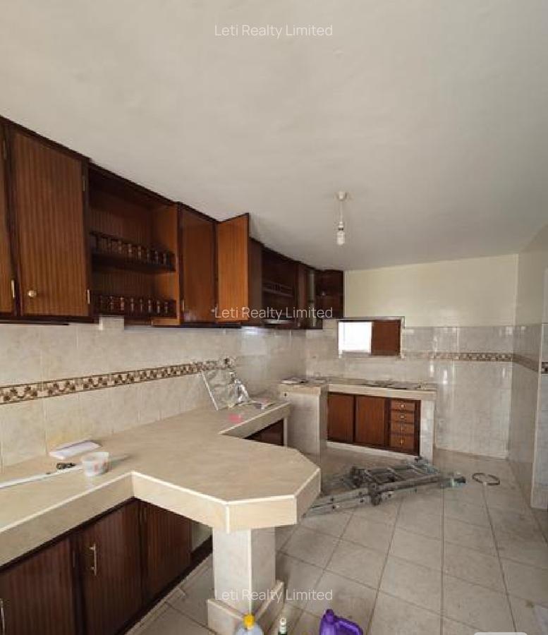 4 Bed Townhouse with En Suite in Lavington - 5