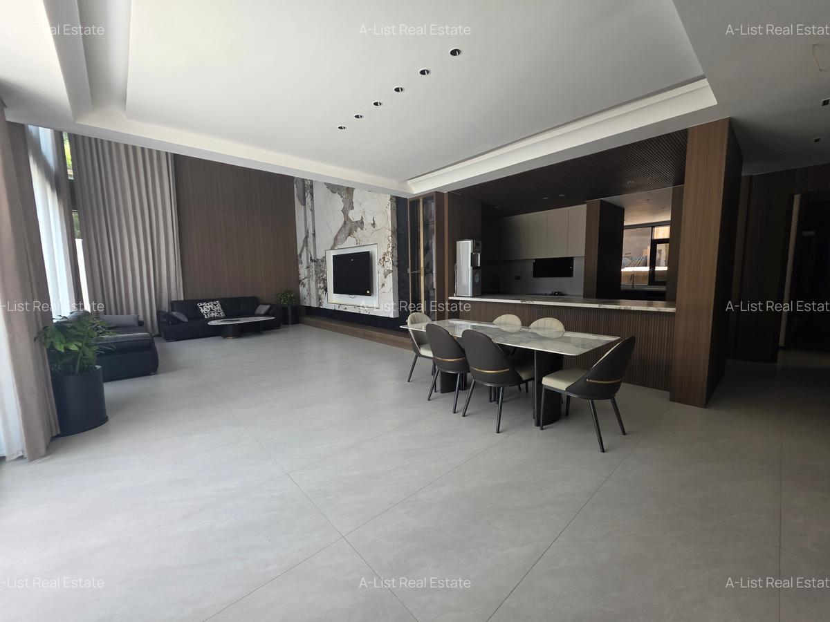 5 Bed Villa with En Suite at Jacaranda Avenue - 5