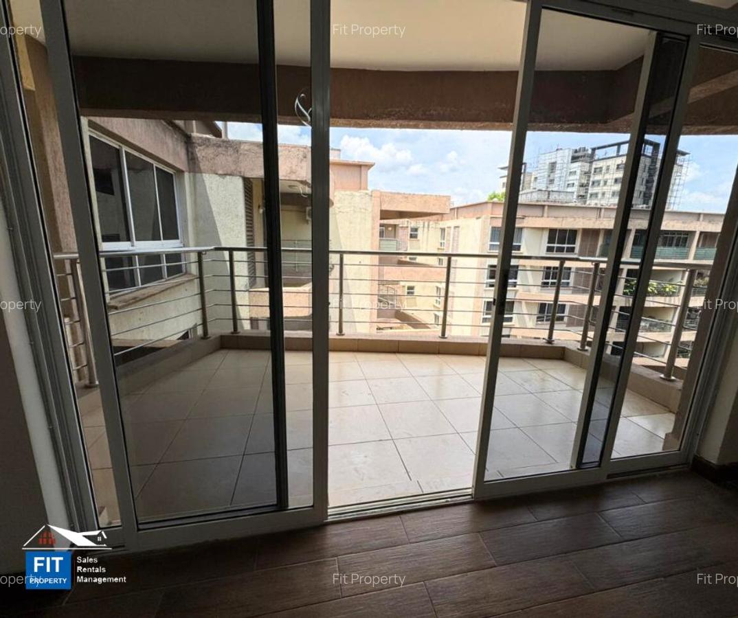 4 Bed Apartment with En Suite in General Mathenge - 6