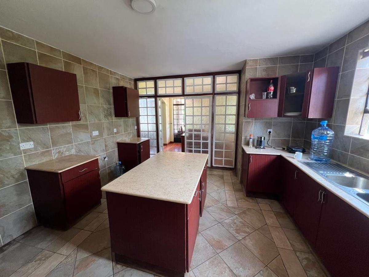 4 Bed House with En Suite at Mokoyetti - 5