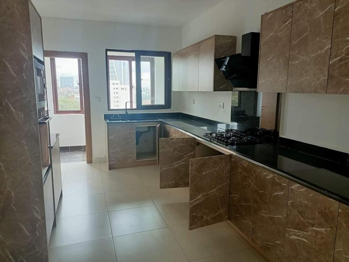 3 Bed Apartment with En Suite at Lantana Road - 3