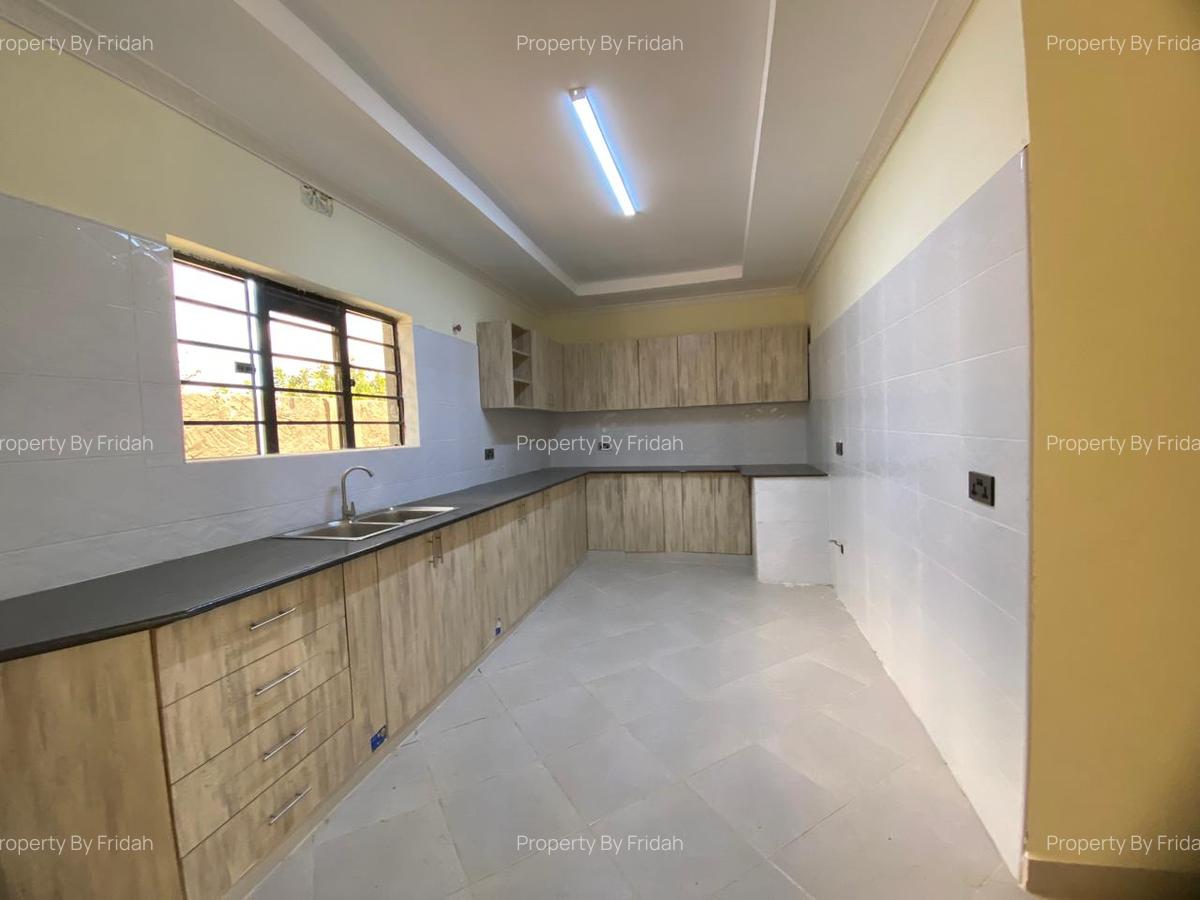 4 Bed House with En Suite in Kitengela - 8