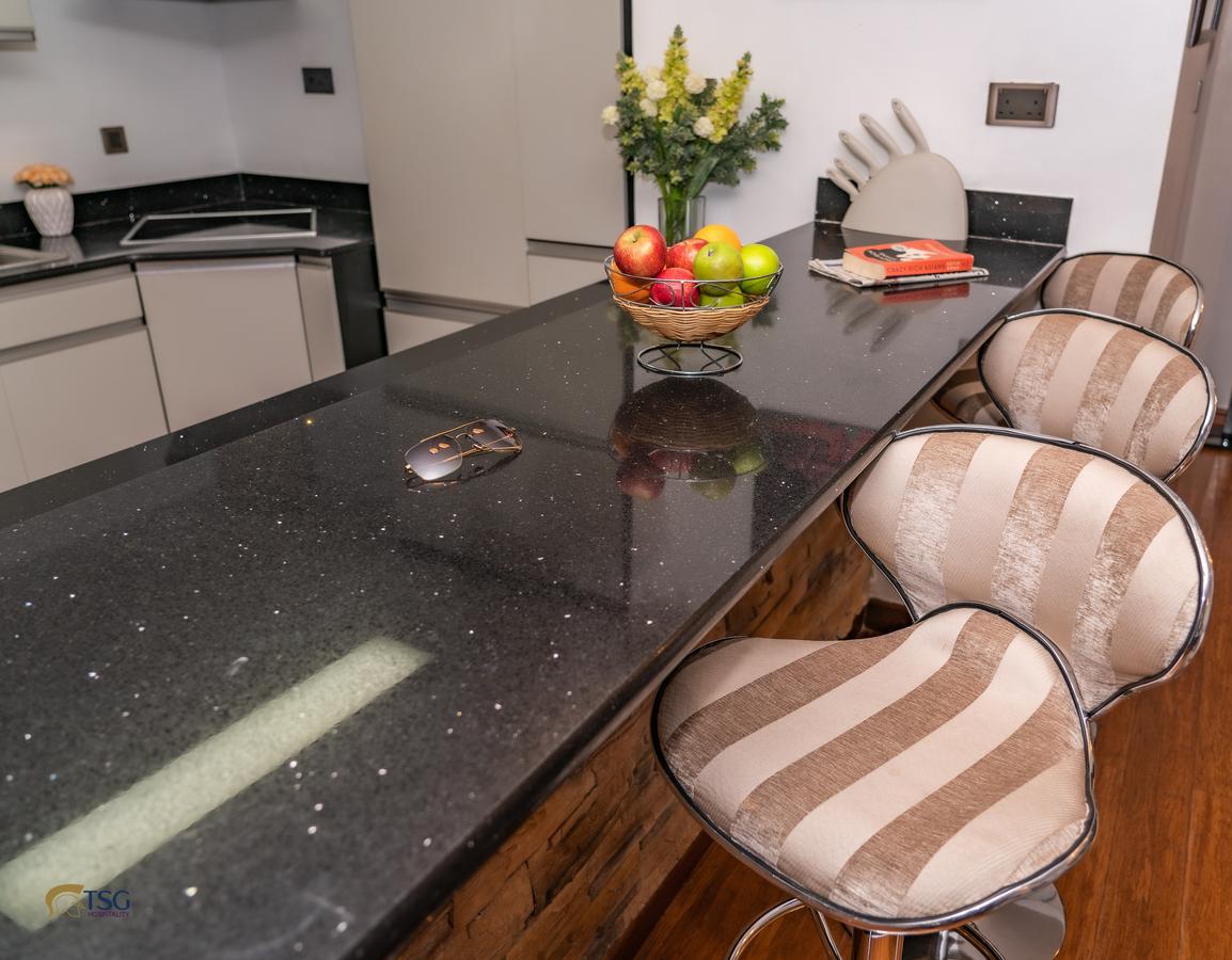 Serviced 2 Bed Apartment with En Suite at Wood Avenue - 15
