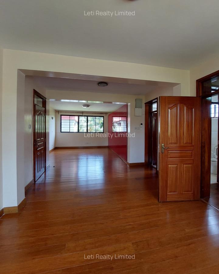 5 Bed Townhouse with En Suite in Lavington - 11