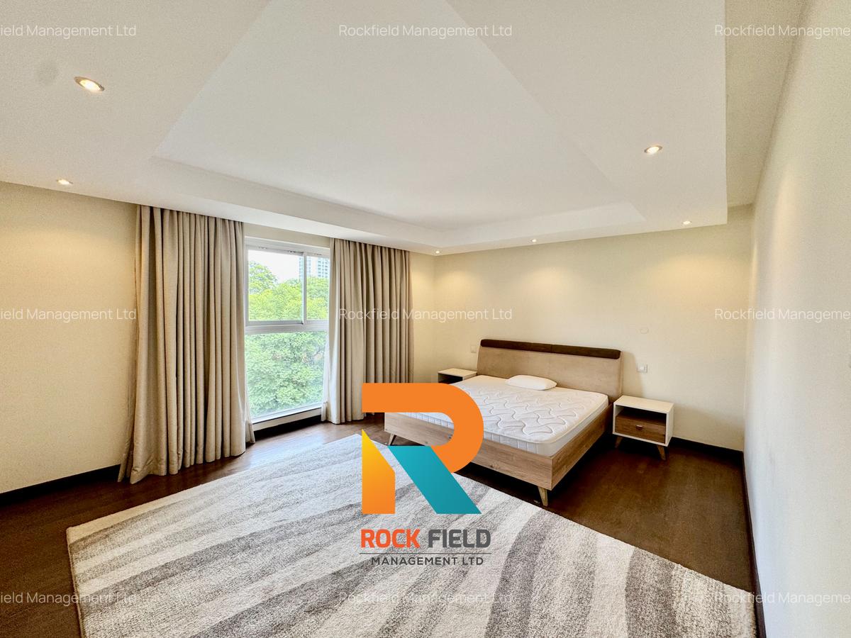 Furnished 3 Bed Apartment with En Suite in Riverside - 10