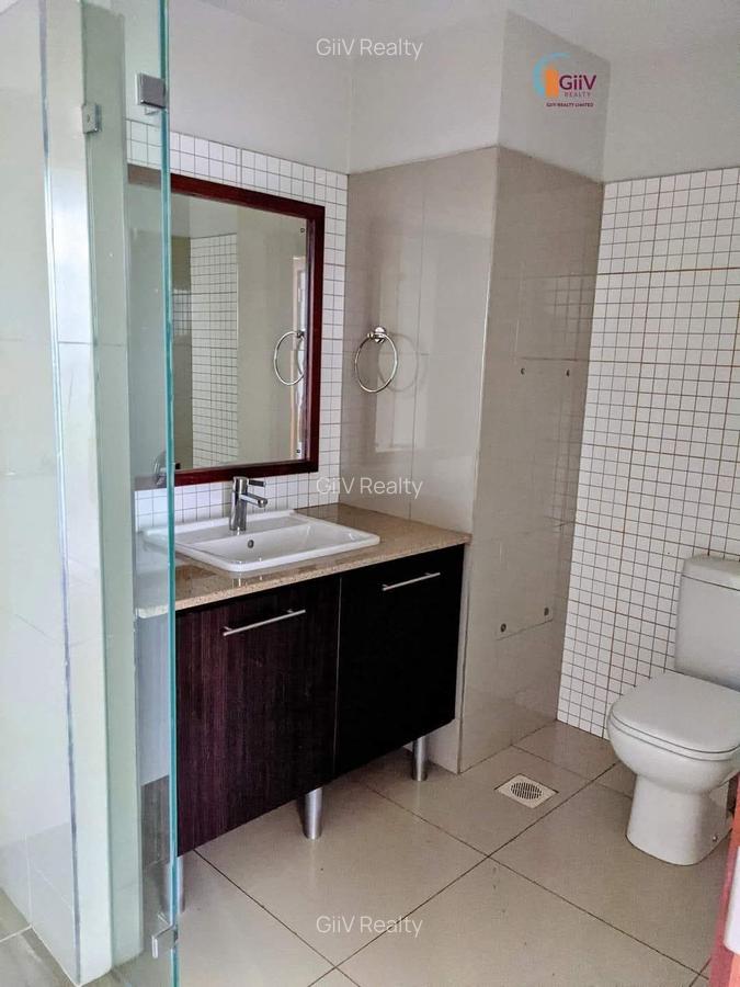 3 Bed Apartment with En Suite in Westlands Area - 15