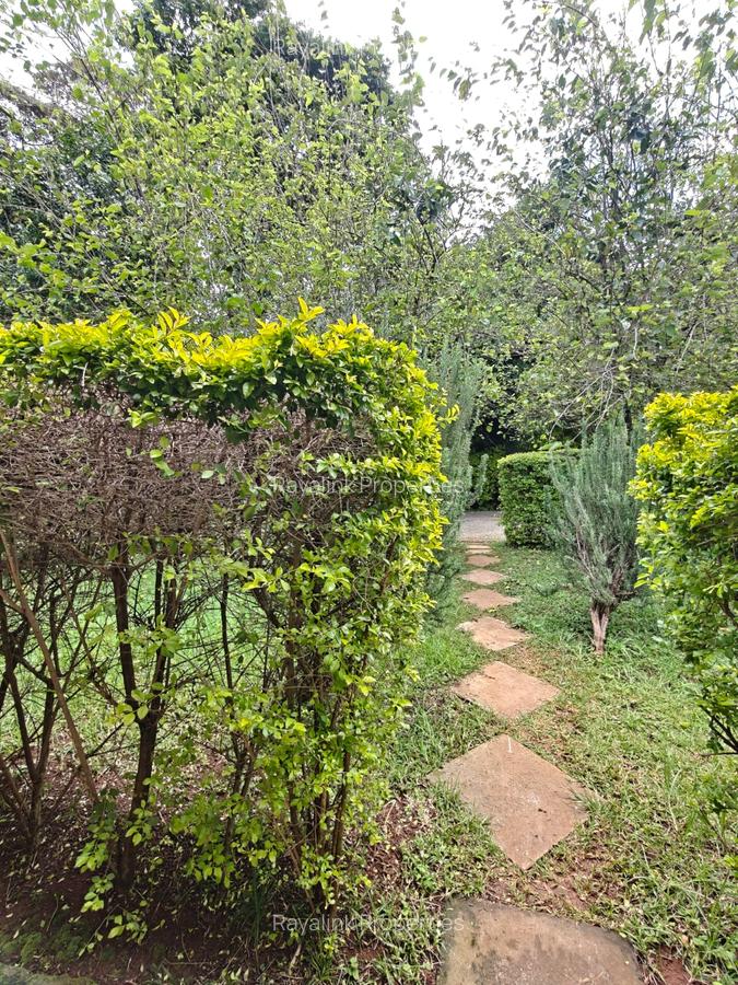 2 Bed House with En Suite at Karen - 11