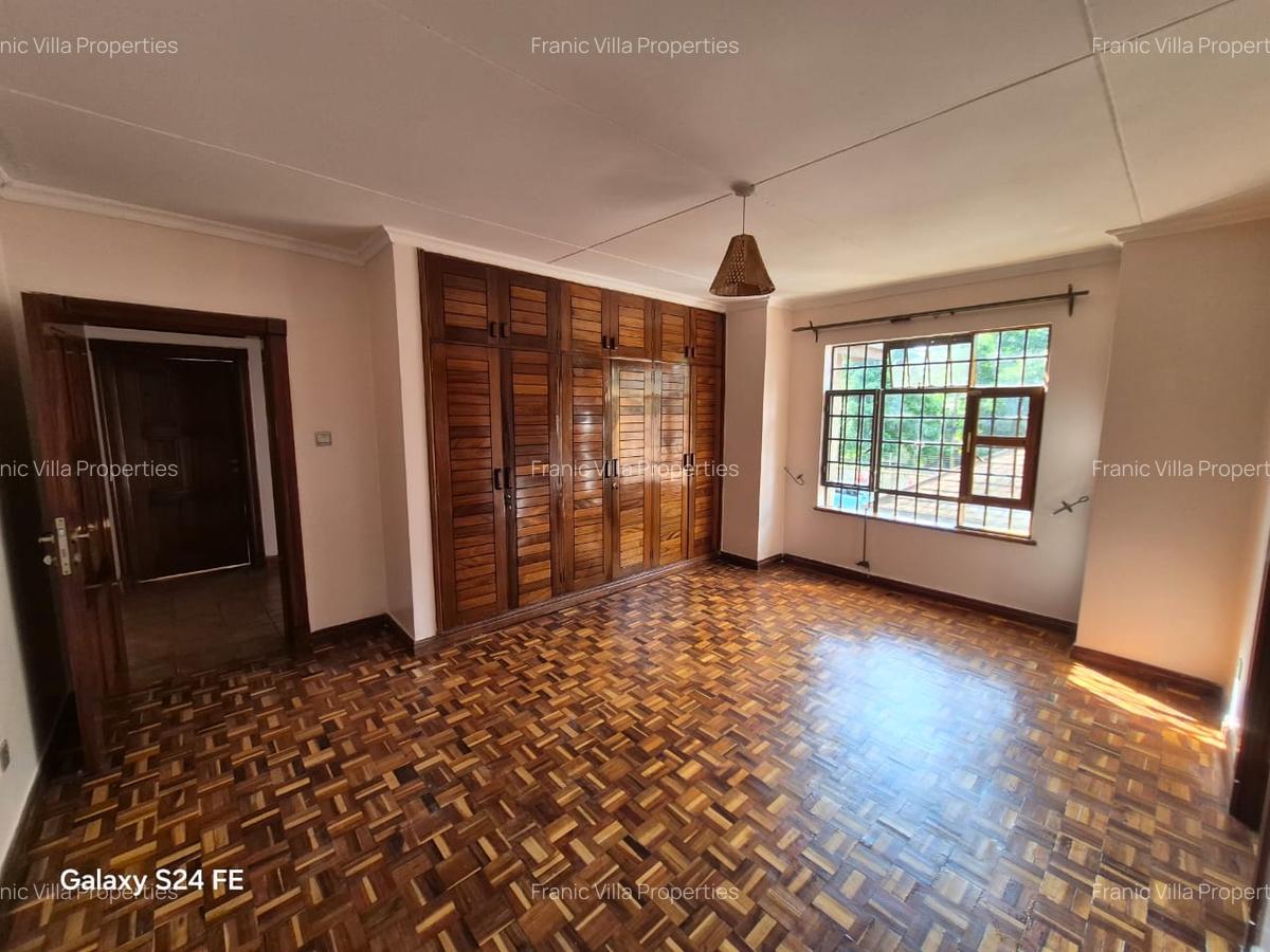 4 Bed Villa with En Suite at Westlands - 20