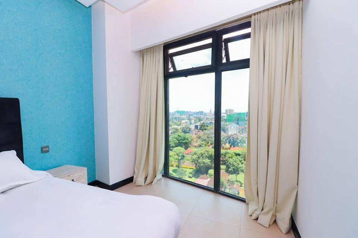 Serviced 2 Bed Apartment with En Suite at Church Road - 7