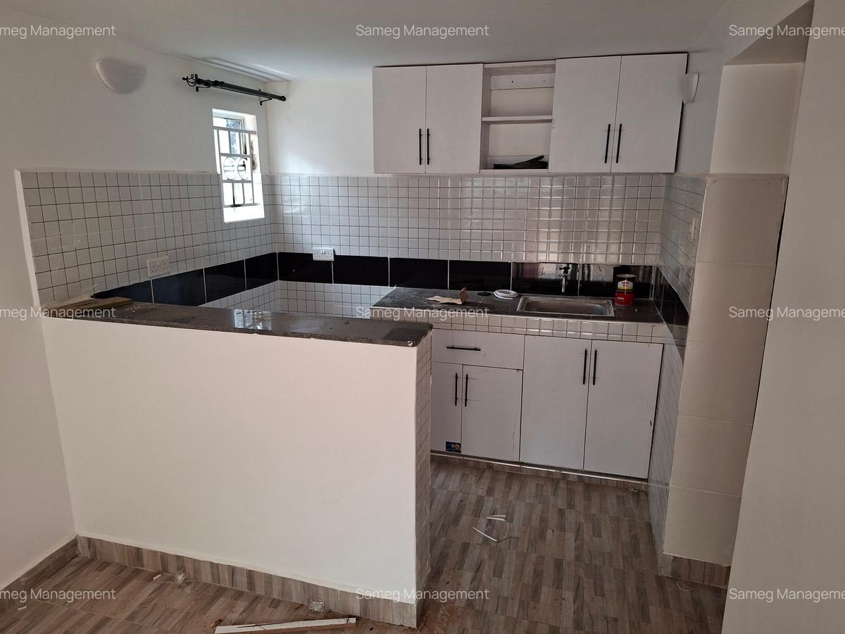1 Bed House with Garden at Exciting - 4