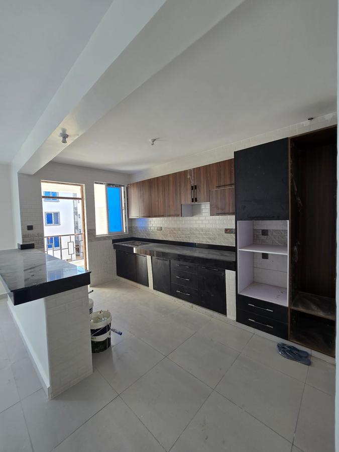 Furnished 3 Bed Apartment with En Suite at Oleander - 14