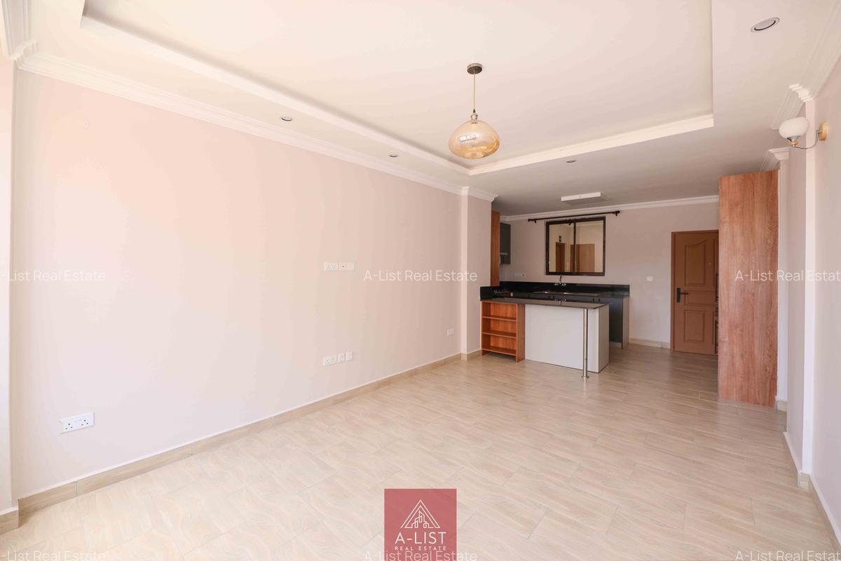 2 Bed Apartment with En Suite at Lantana Road - 11
