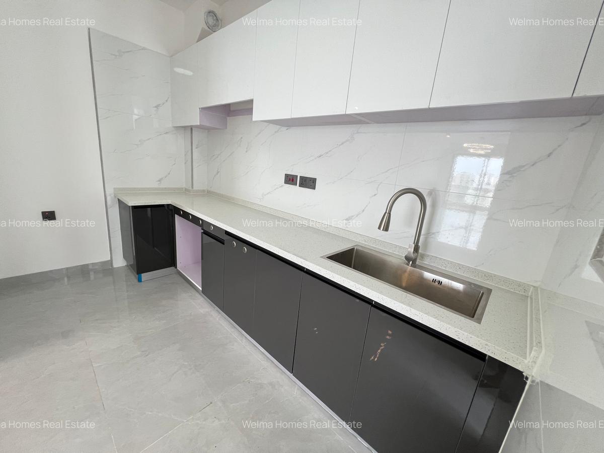 2 Bed Apartment with En Suite in Kilimani - 5