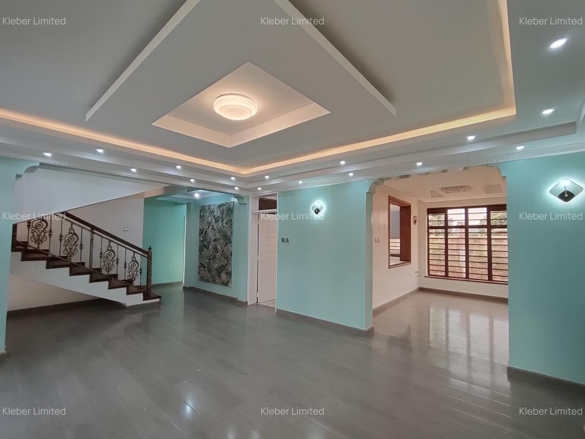 4 Bed Townhouse with En Suite in Kikuyu Town - 2