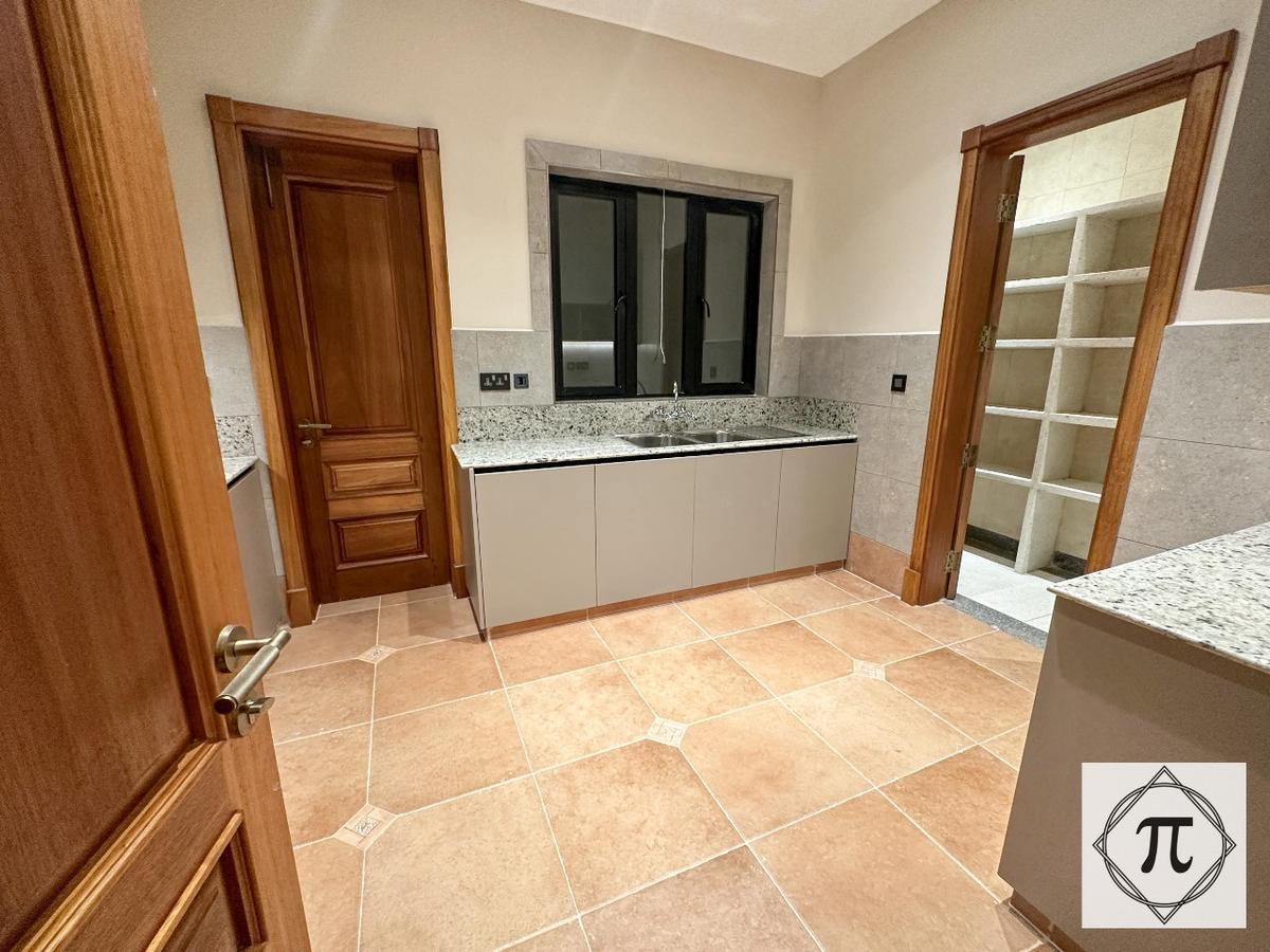 2 Bed Apartment with En Suite in Muthaiga - 2