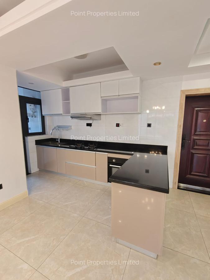 3 Bed Apartment with En Suite in Kilimani - 4