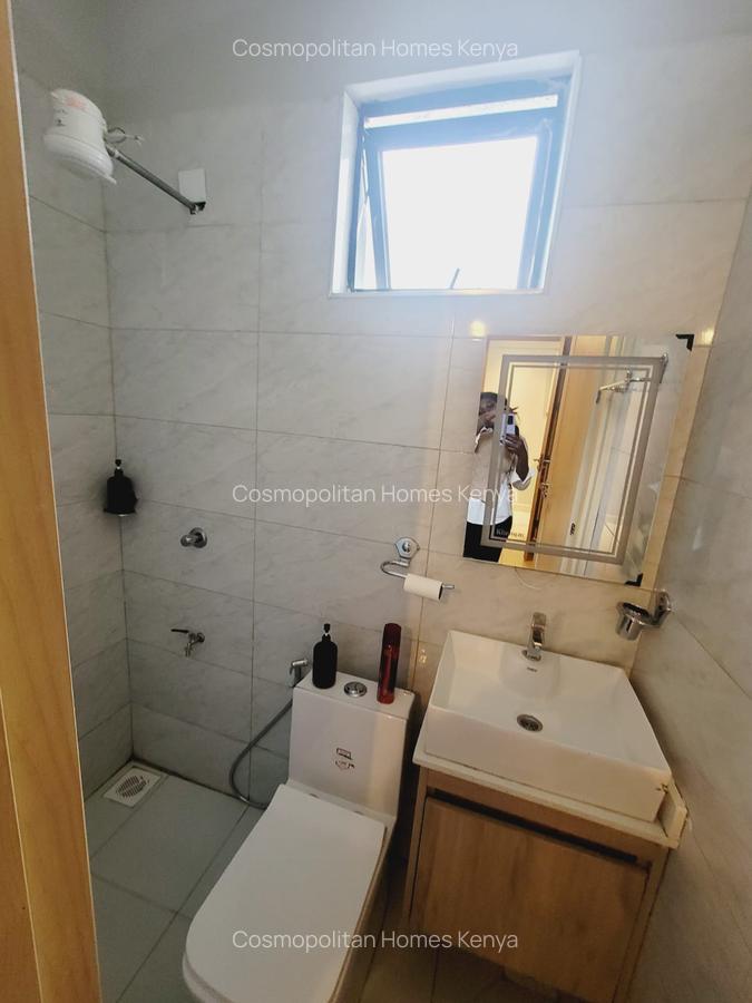 Serviced 3 Bed Apartment with En Suite at 5Th Parklands Avenue - 20