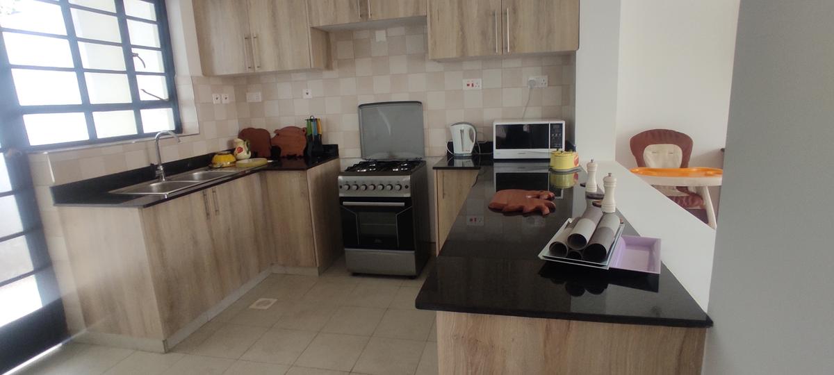 4 Bed Townhouse with En Suite at Banana - 13