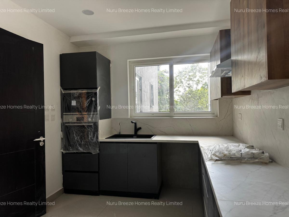 2 Bed Apartment with En Suite in General Mathenge - 13