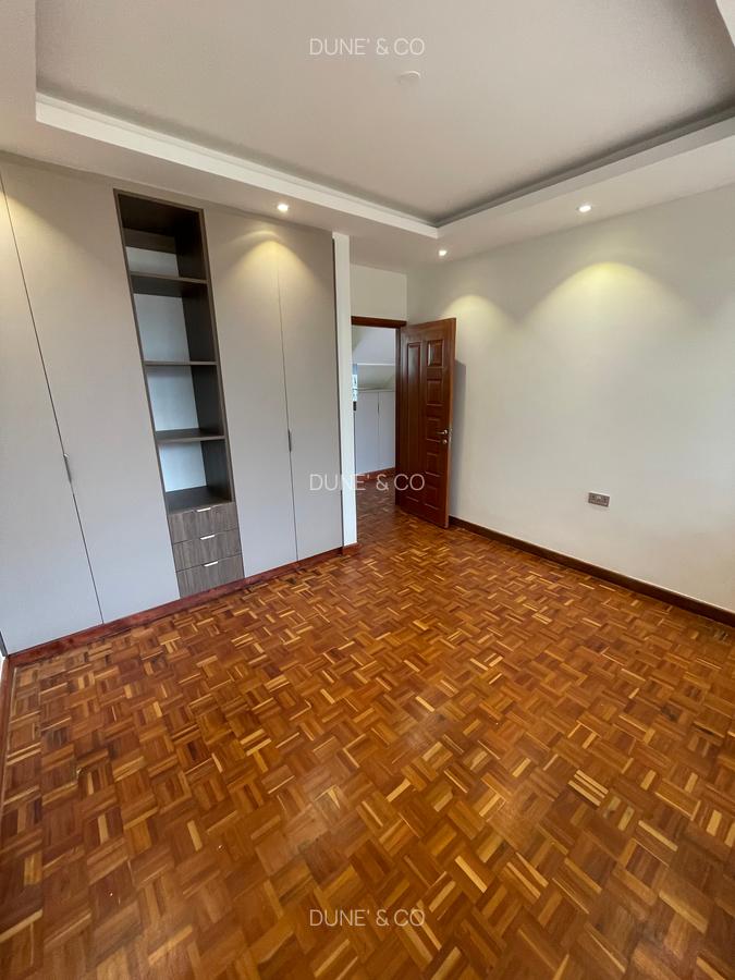 4 Bed Townhouse with En Suite in Westlands Area - 20