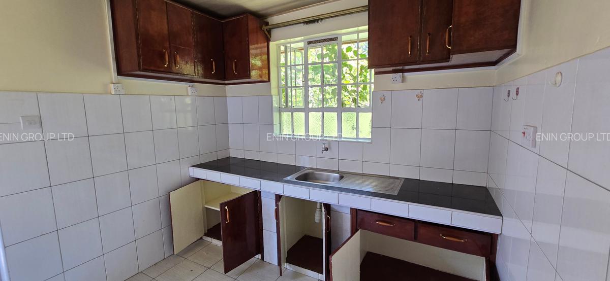 1 Bed House with Garden at Jacaranda Avenue - 4