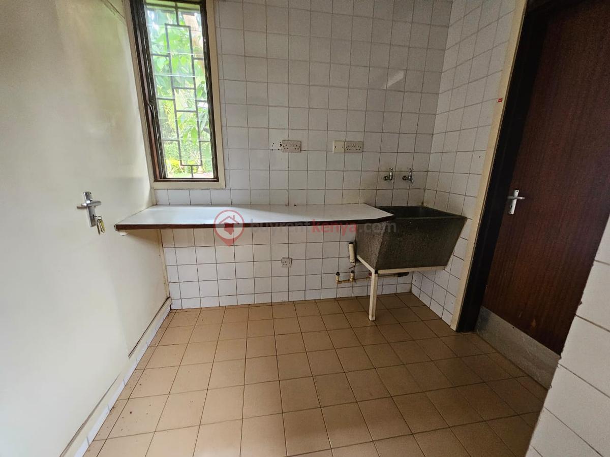 4 Bed House with En Suite in Muthaiga - 18
