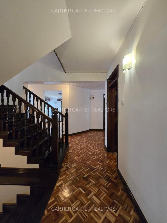 5 Bed House with En Suite in Gigiri - 13