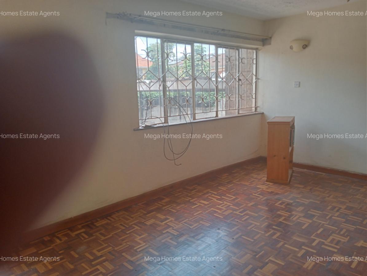 4 Bed Townhouse with En Suite at Gitanga Road - 6