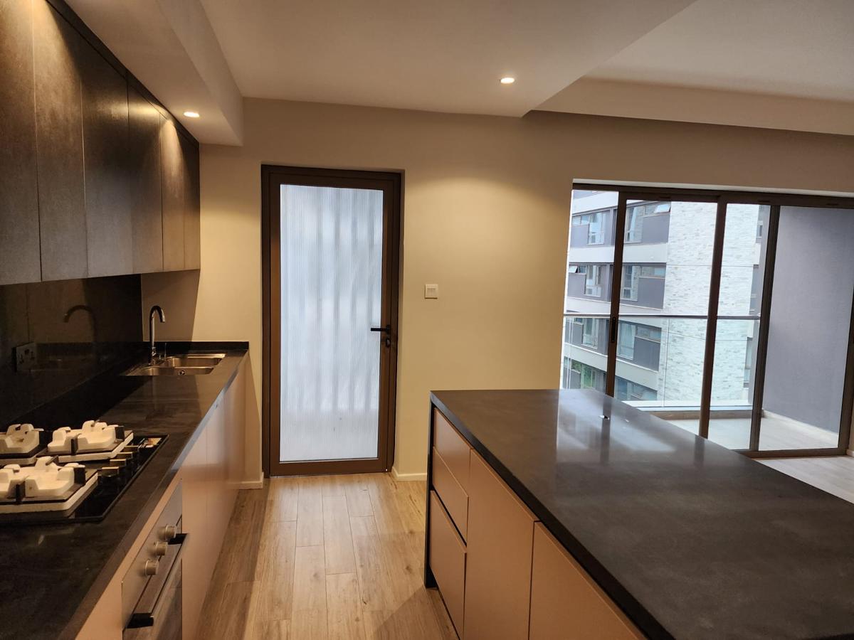 2 Bed Apartment with En Suite in Rosslyn - 11