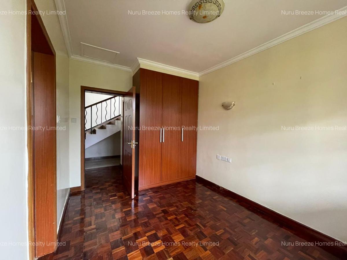 4 Bed Townhouse with En Suite in Loresho - 6