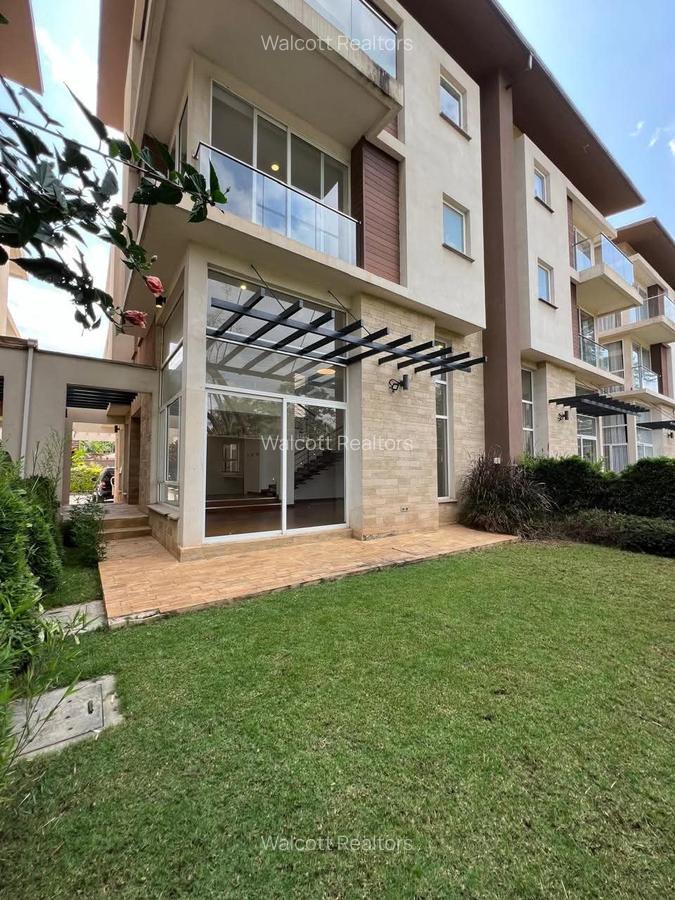 4 Bed Townhouse with En Suite in Lavington - 1