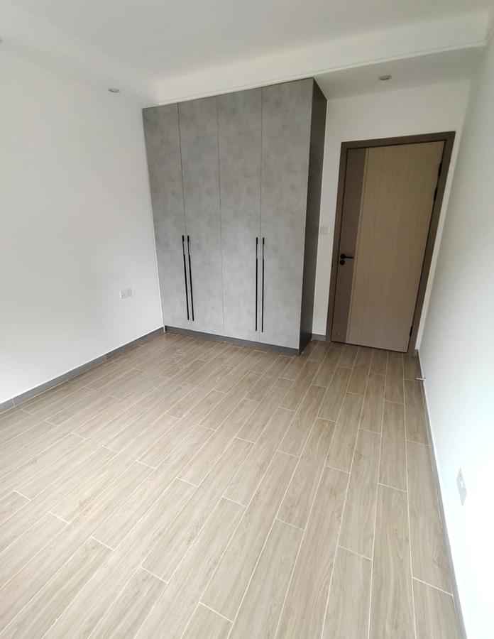 Serviced 2 Bed Apartment with Gym at Riverside Drive - 4