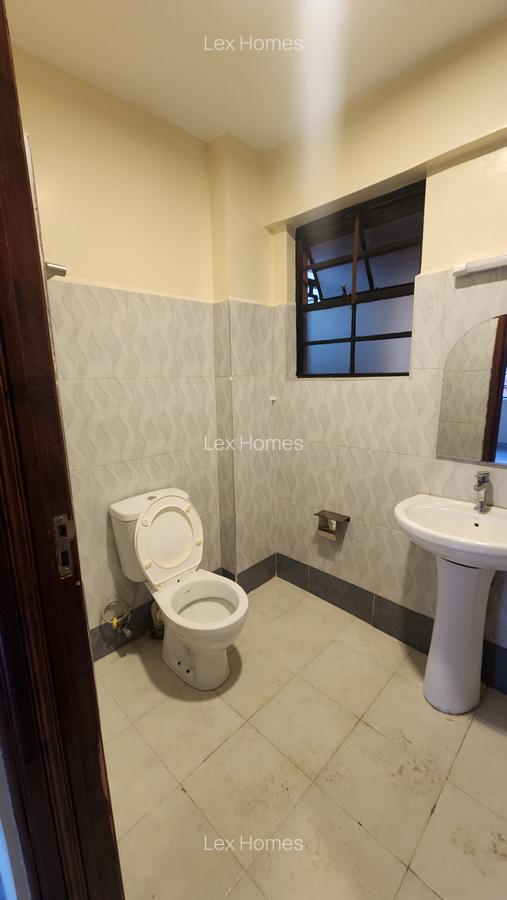 2 Bed Apartment with En Suite at Laiser - 14