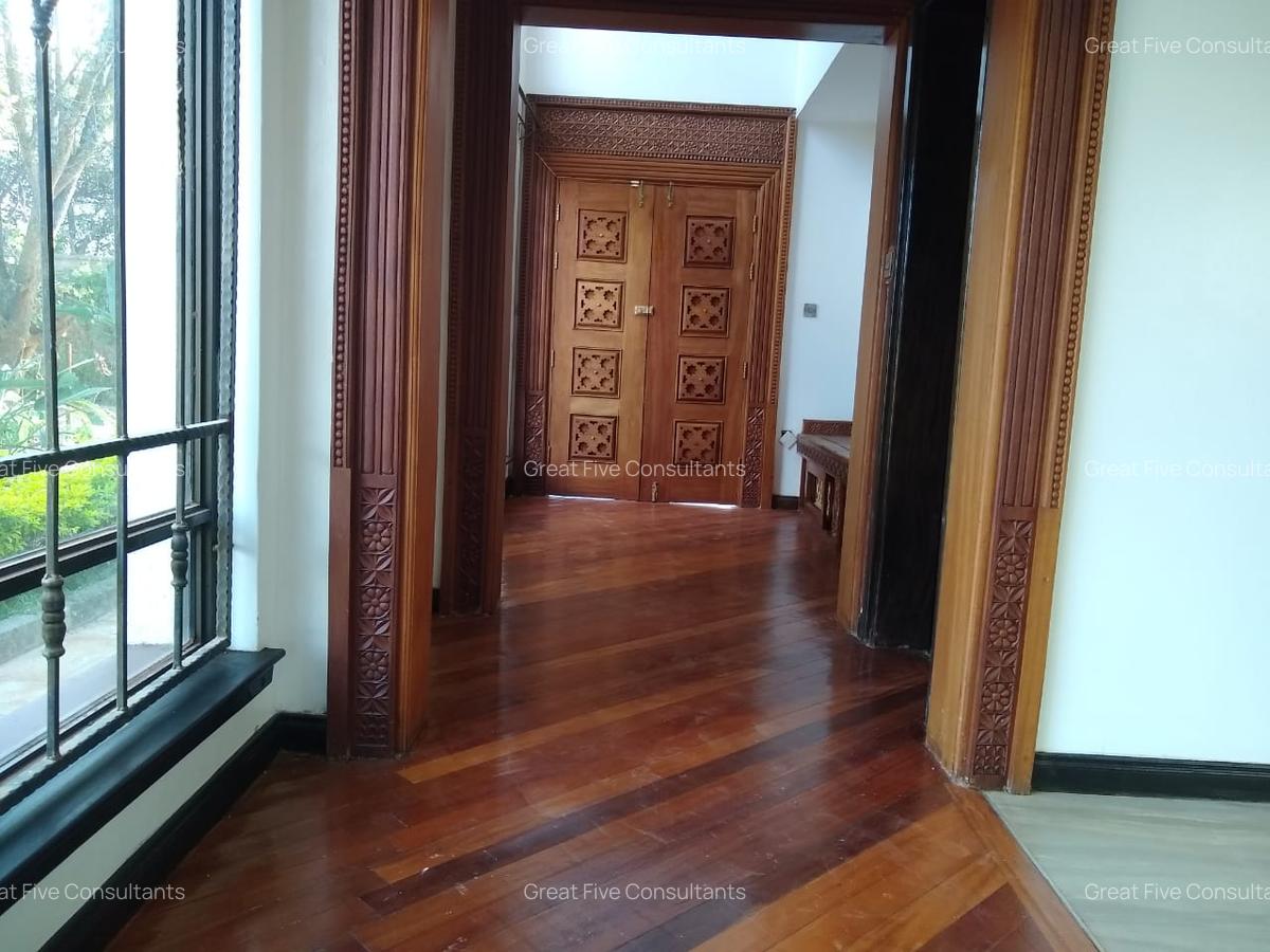 5 Bed Villa with Garden in Kitisuru - 11