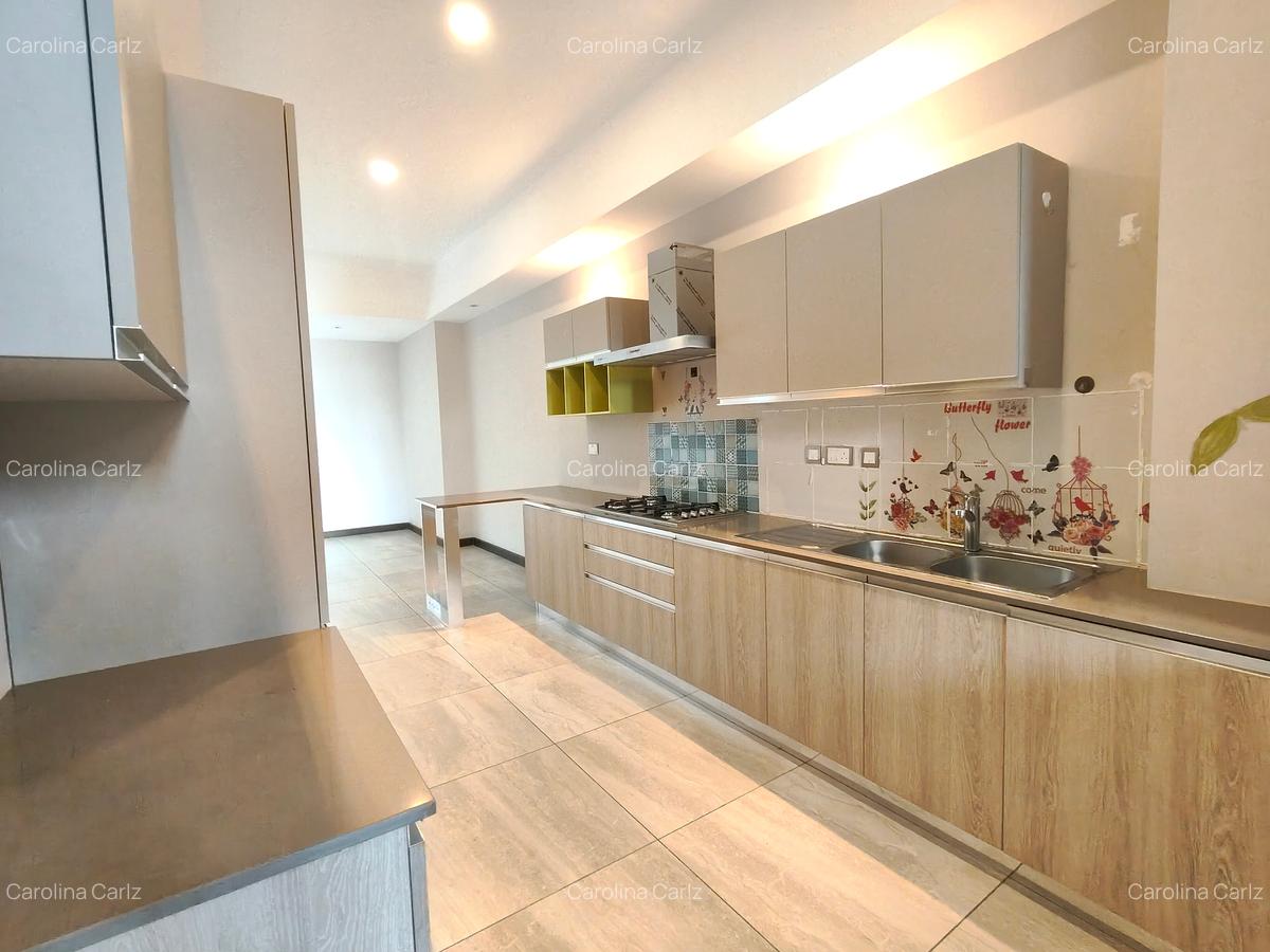 3 Bed Apartment with En Suite in Westlands Area - 10
