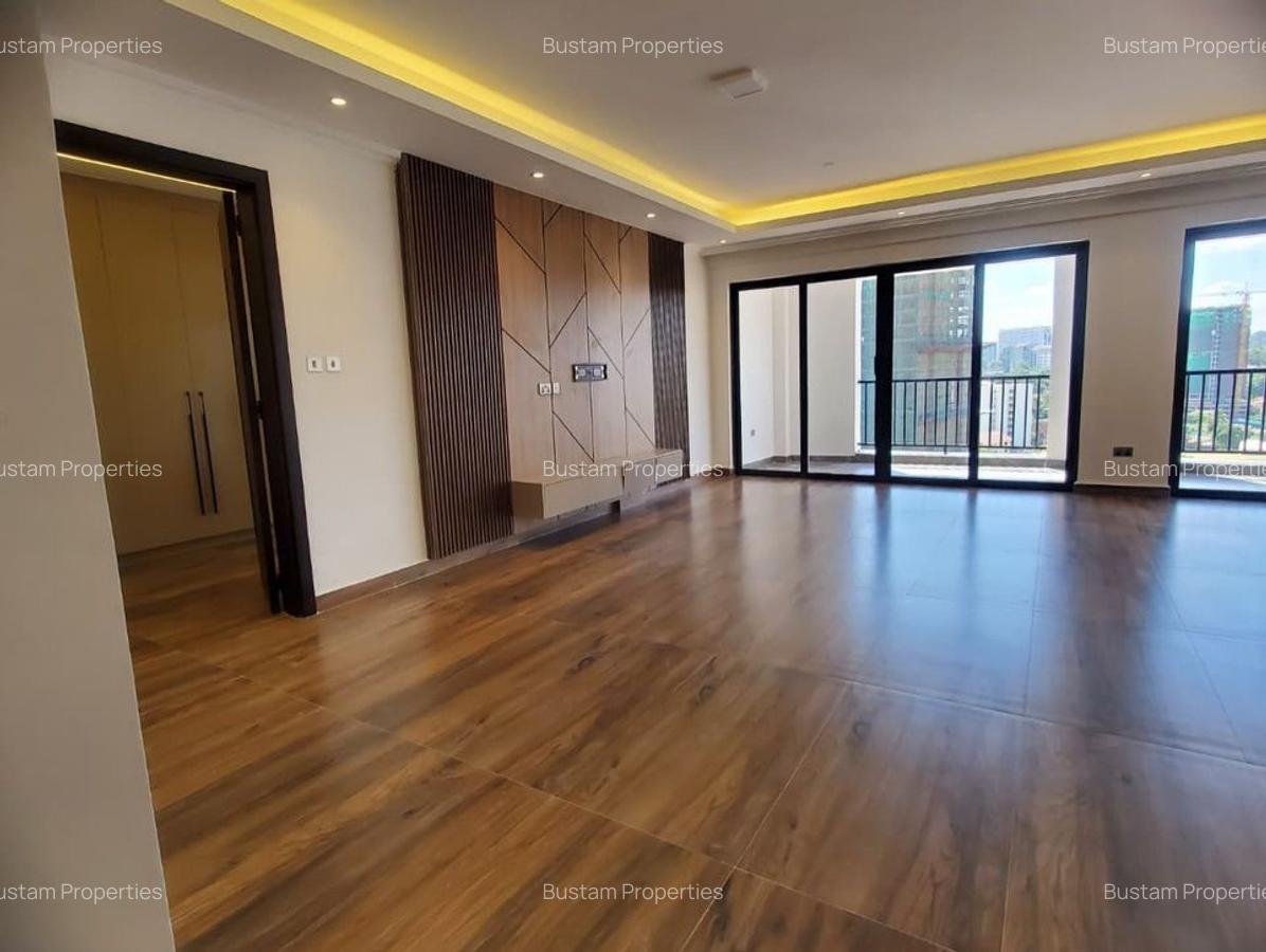 Serviced 2 Bed Apartment with En Suite in Brookside - 3