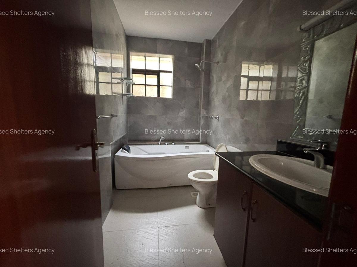 4 Bed Villa with En Suite in Kiambu Road - 14