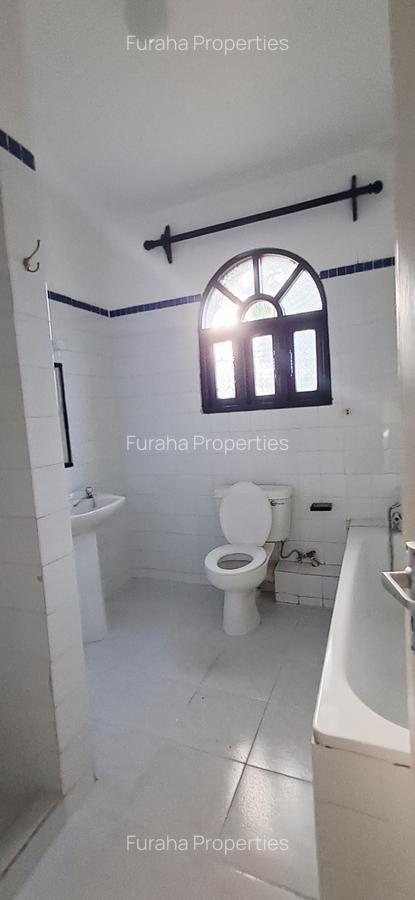 2 Bed Townhouse with En Suite at Nyali - 14